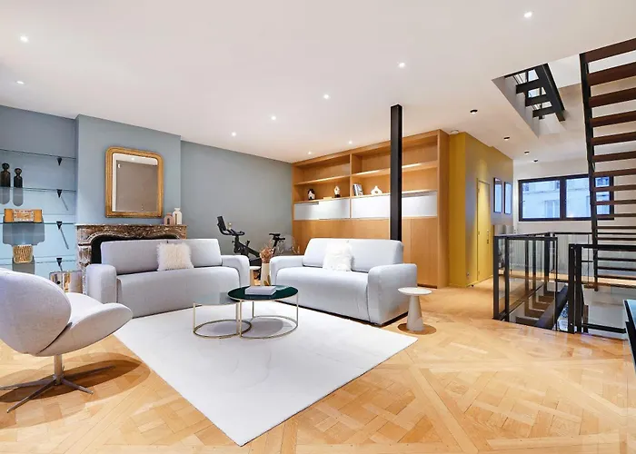 Fabulous House - A Gem In Chic Western Paris