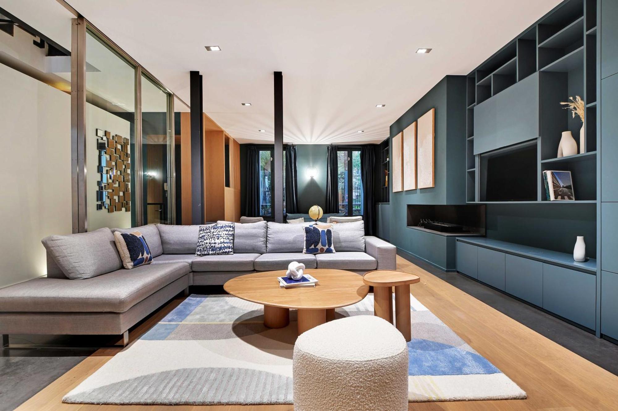 Fabulous House - A Gem In Chic Western *