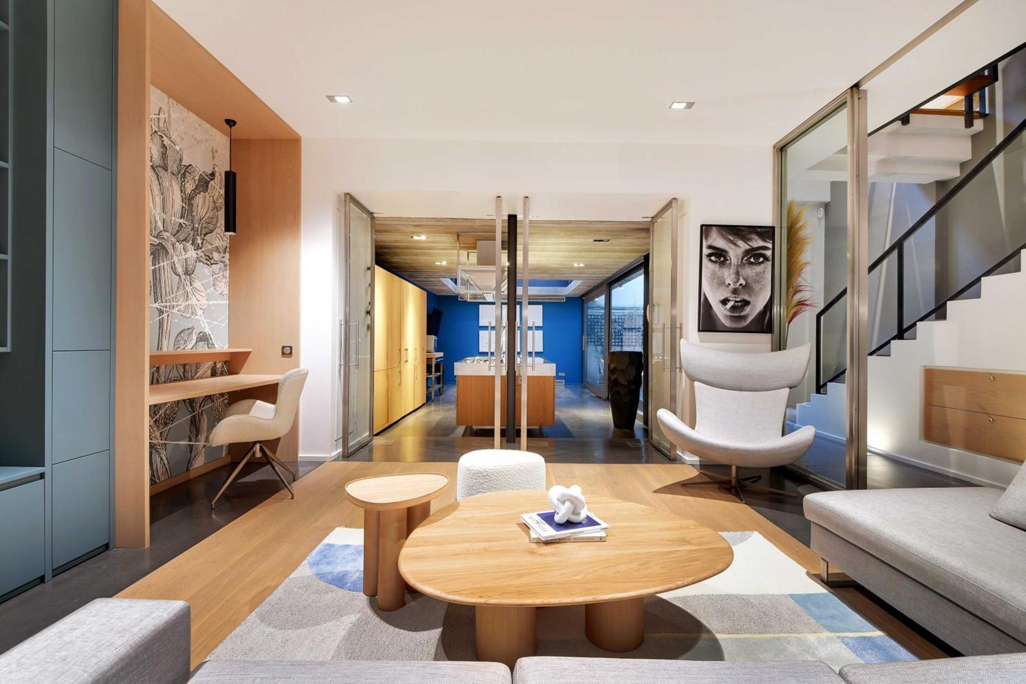 Fabulous House - A Gem In Chic Western Holiday home Paris