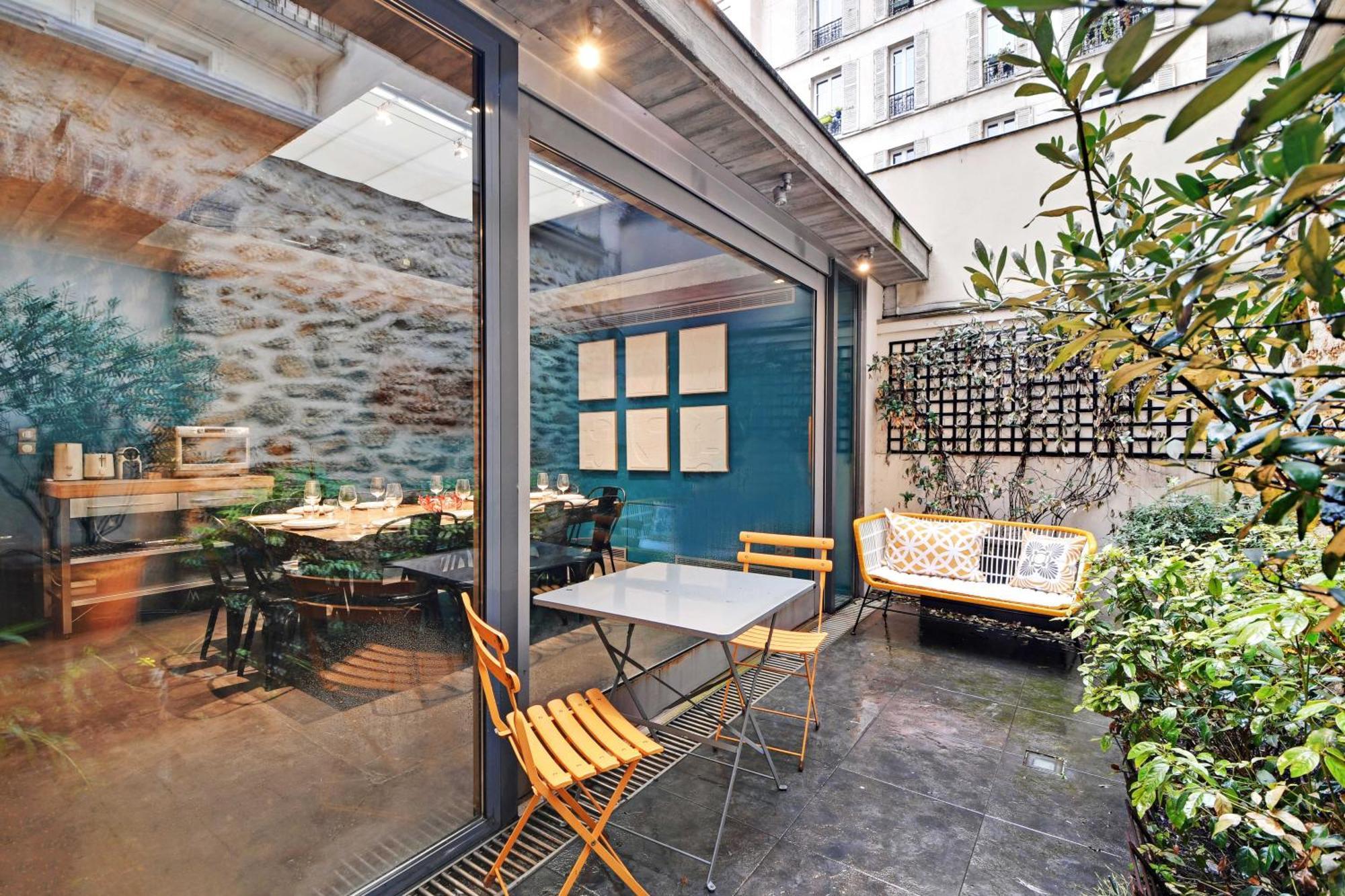 Fabulous House - A Gem In Chic Western Paris