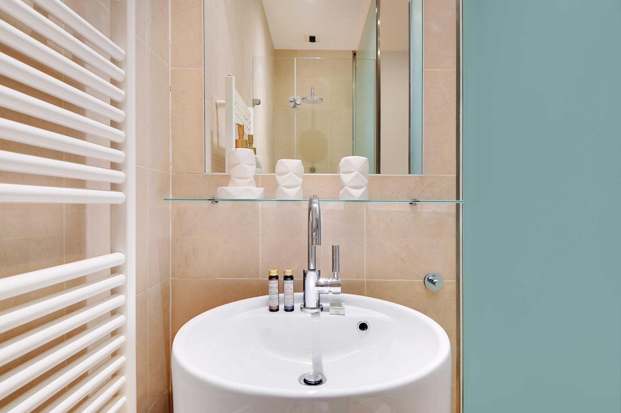 Holiday home Fabulous House - A Gem In Chic Western Paris