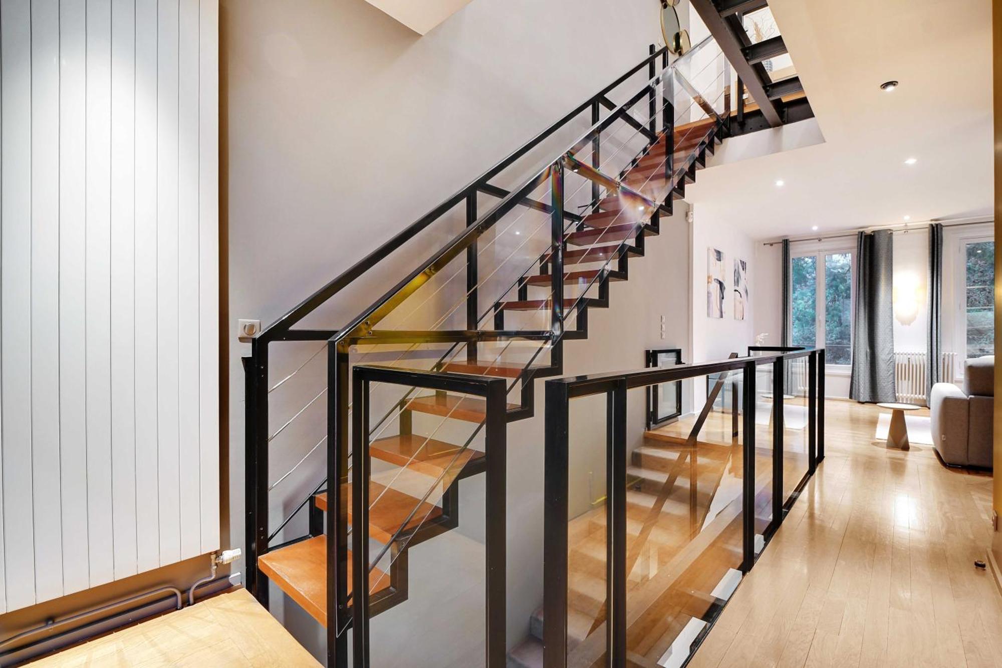 Fabulous House - A Gem In Chic Western Holiday home *