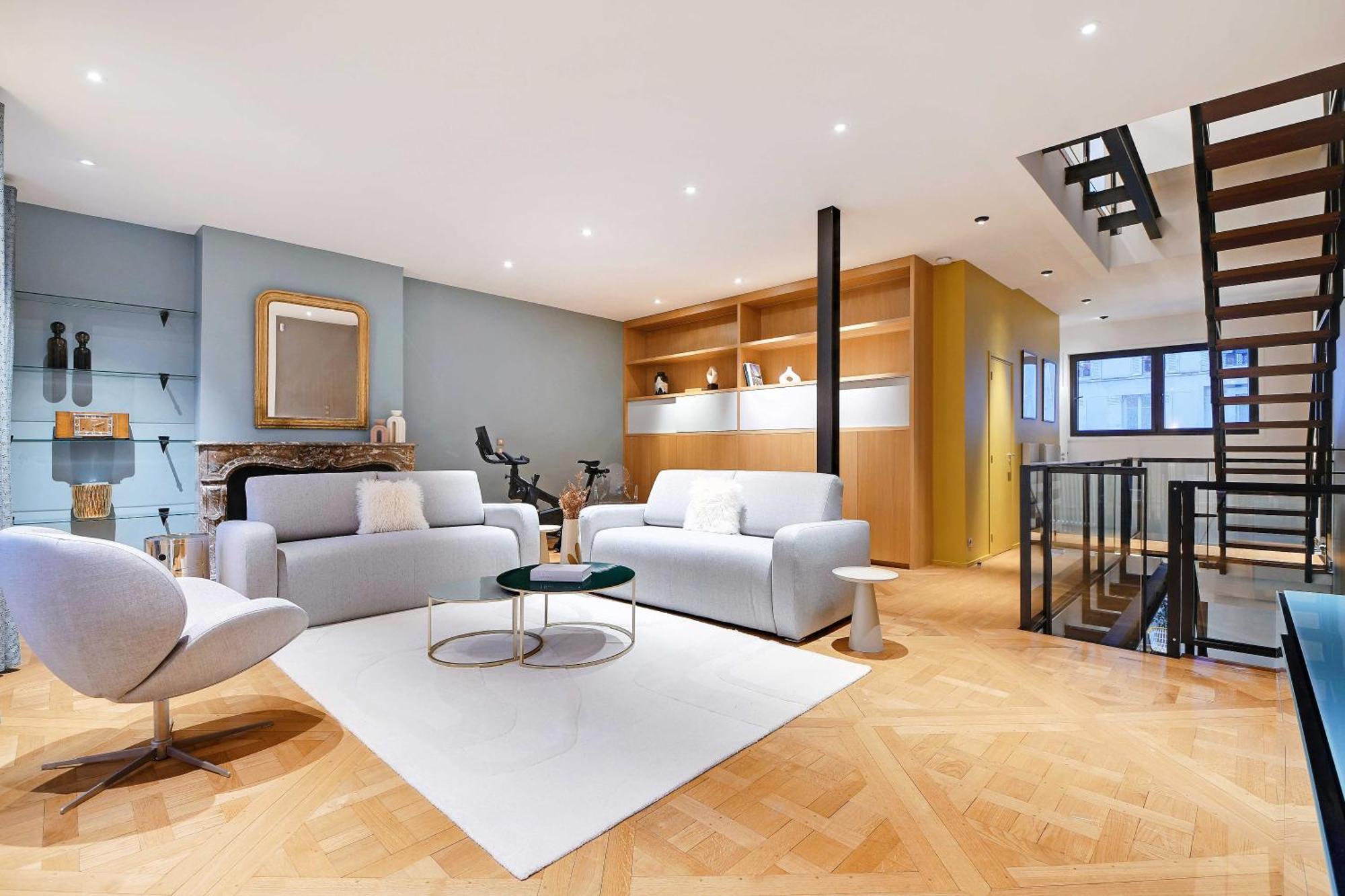 Fabulous House - A Gem In Chic Western Holiday home Paris
