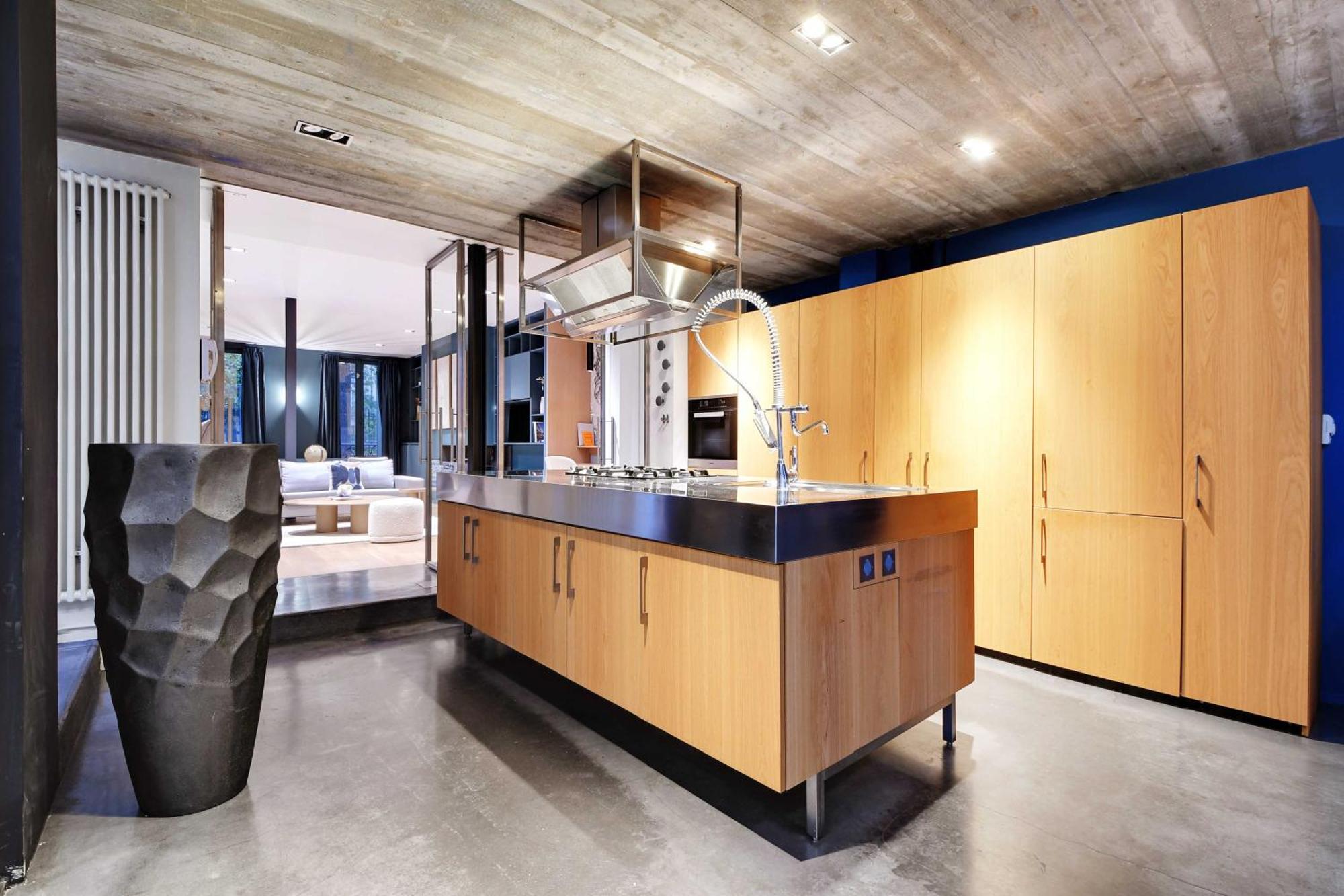 Fabulous House - A Gem In Chic Western Holiday home Paris